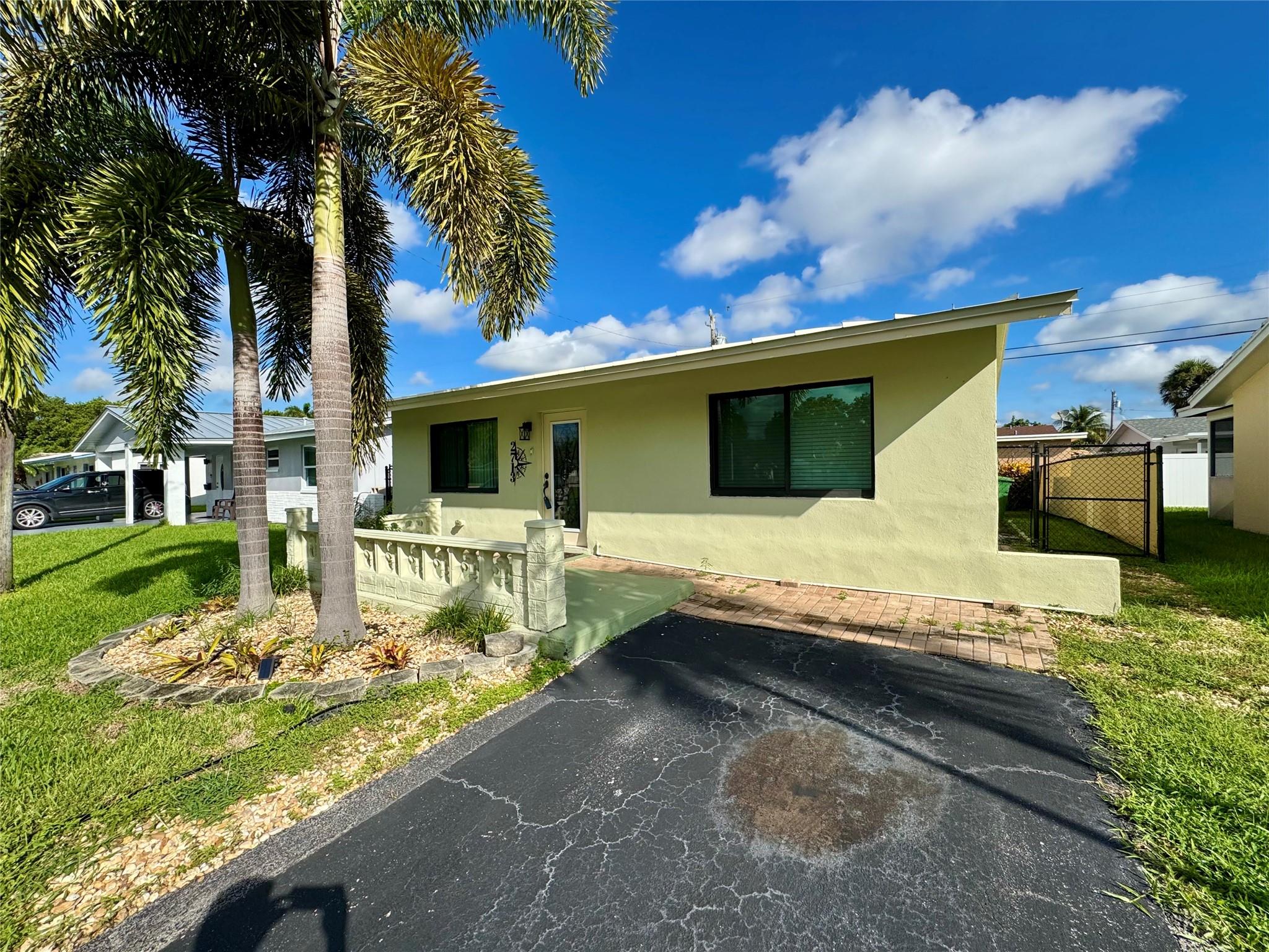 2713 NW 53rd St