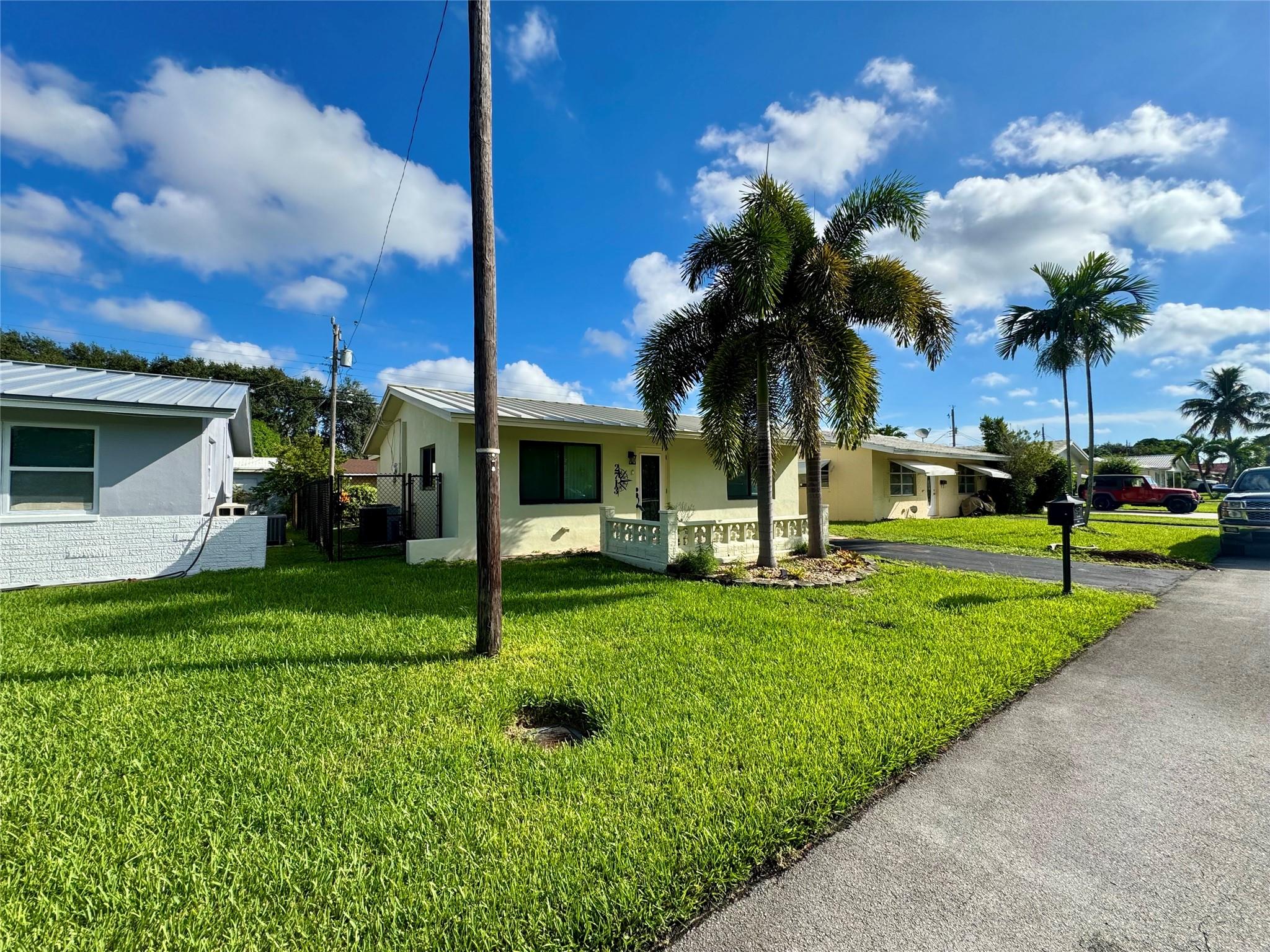 2713 NW 53rd St