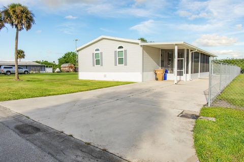 A home in Okeechobee