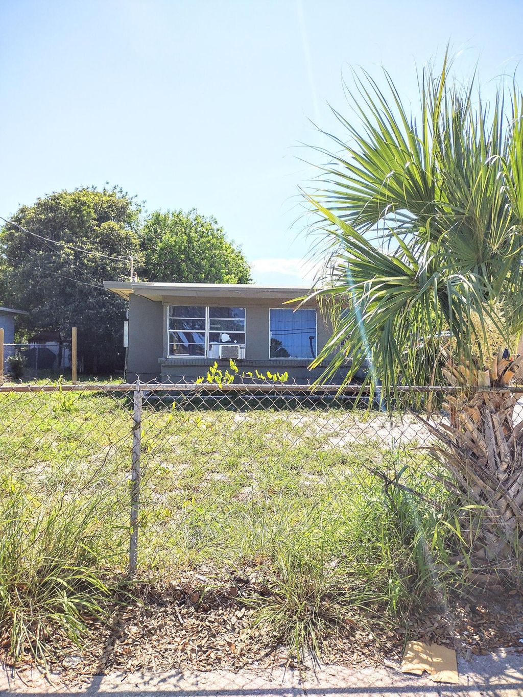 Photo of 1611 N 13th Street St, Fort Pierce, FL 34950 (MLS # R10809762)