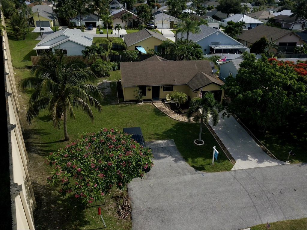 Photo of 6415 Barbara Street, Jupiter, FL 33458 (MLS # R10803174)