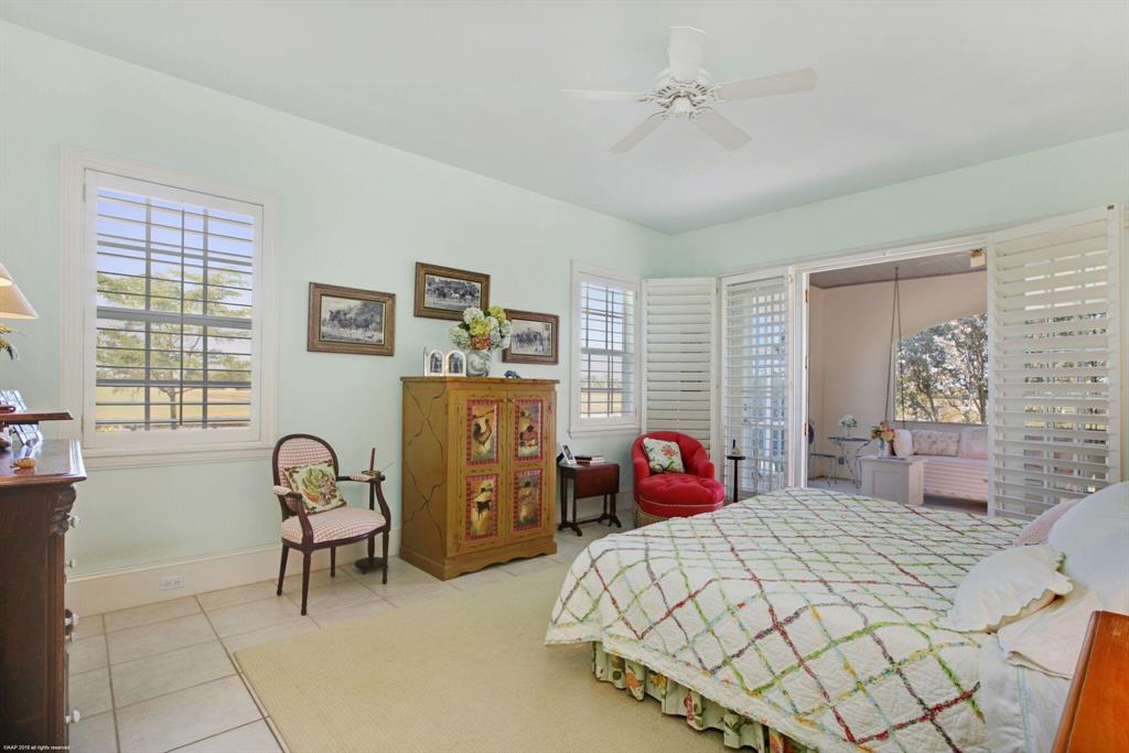 PALM BEACH POINT EAST - Residential