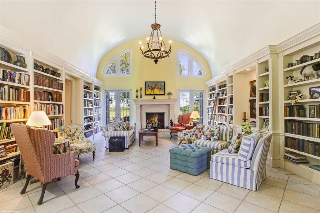 PALM BEACH POINT EAST - Residential