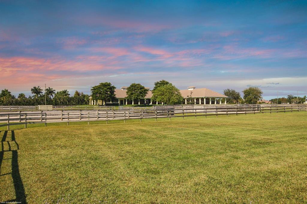 PALM BEACH POINT EAST - Residential