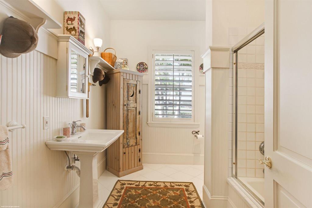 PALM BEACH POINT EAST - Residential