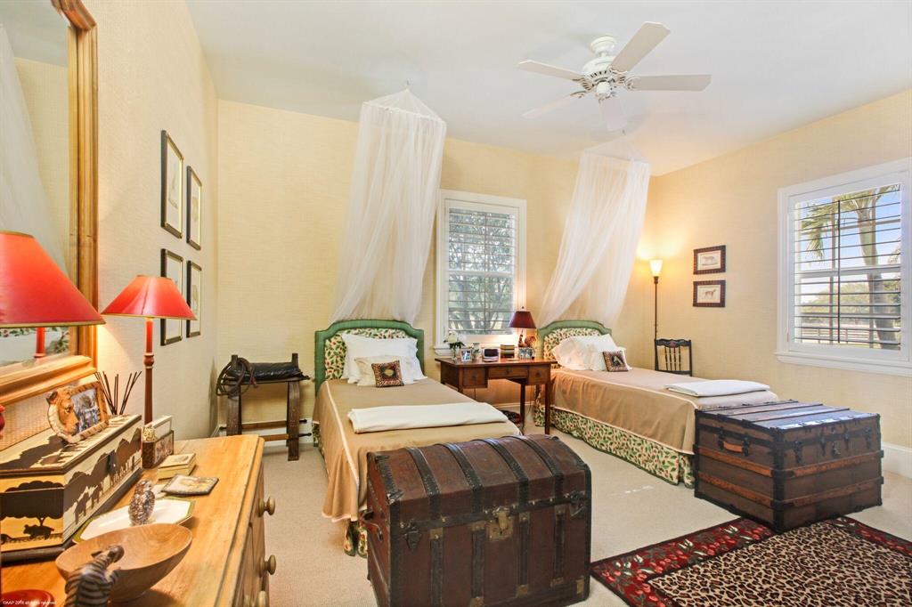 PALM BEACH POINT EAST - Residential