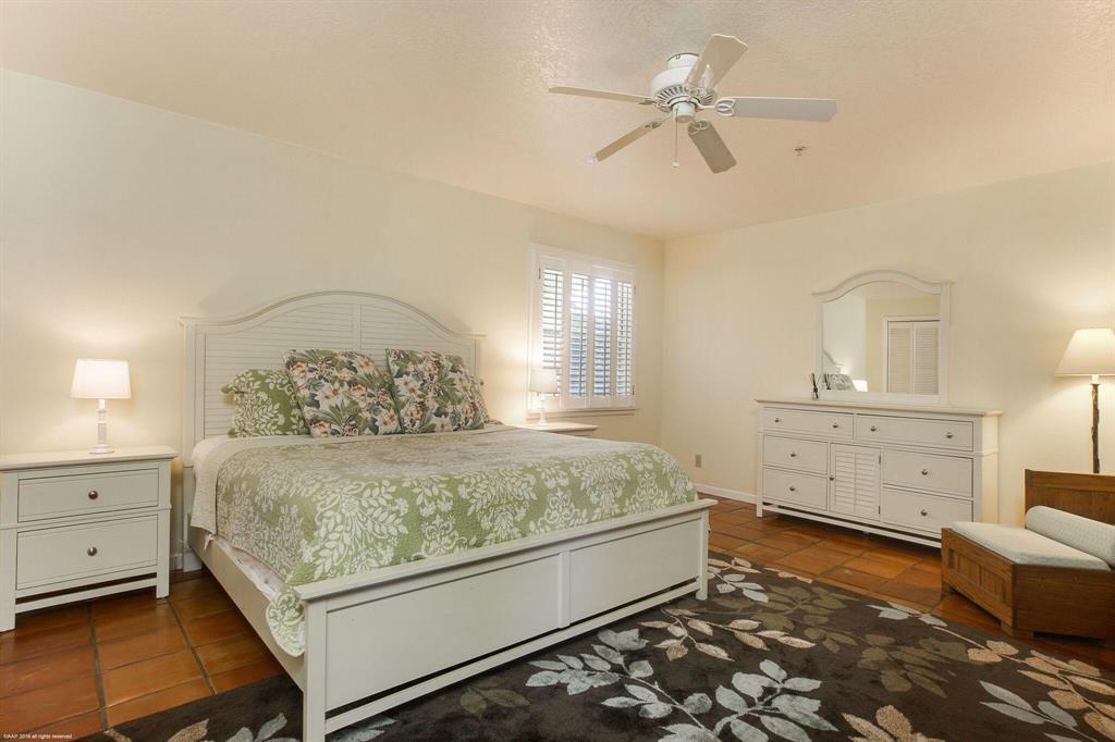 PALM BEACH POINT EAST - Residential