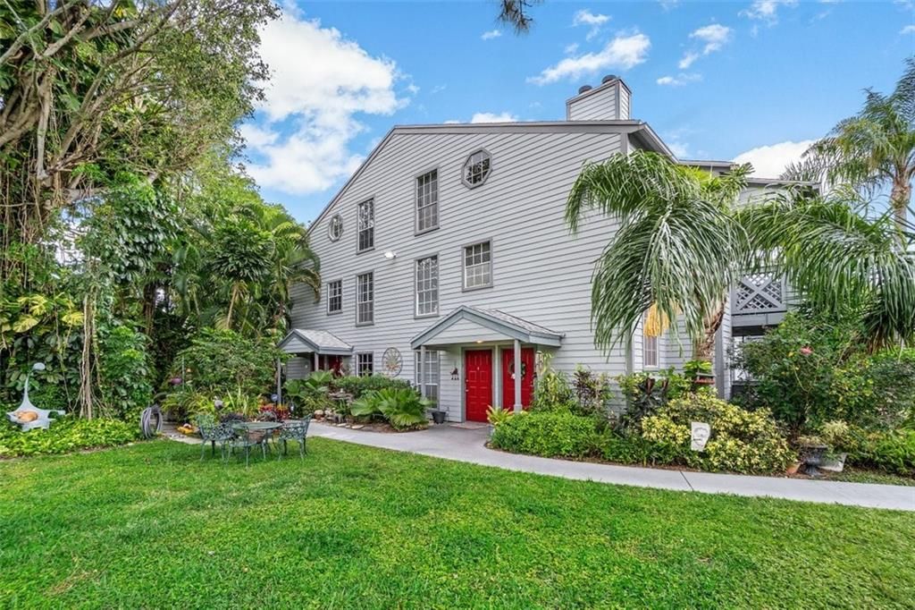 Photo of 5096 Heatherhill Ln #4, Boca Raton, FL 33486 (MLS # F10274206)