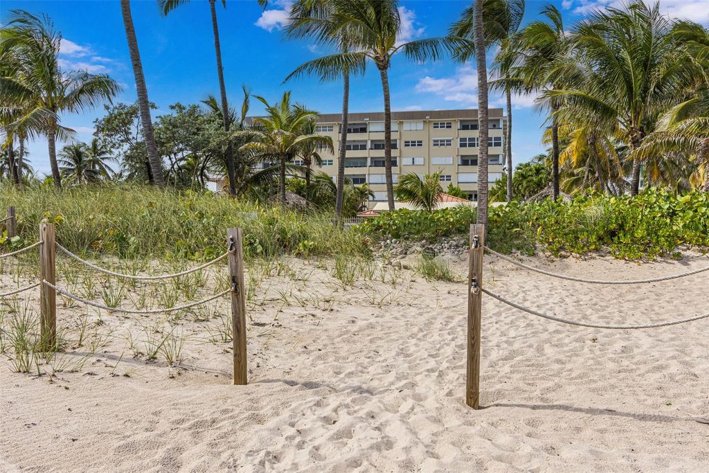 Photo of 401 Briny Avenue #708, Pompano Beach, FL 33062 (MLS # F10534359)