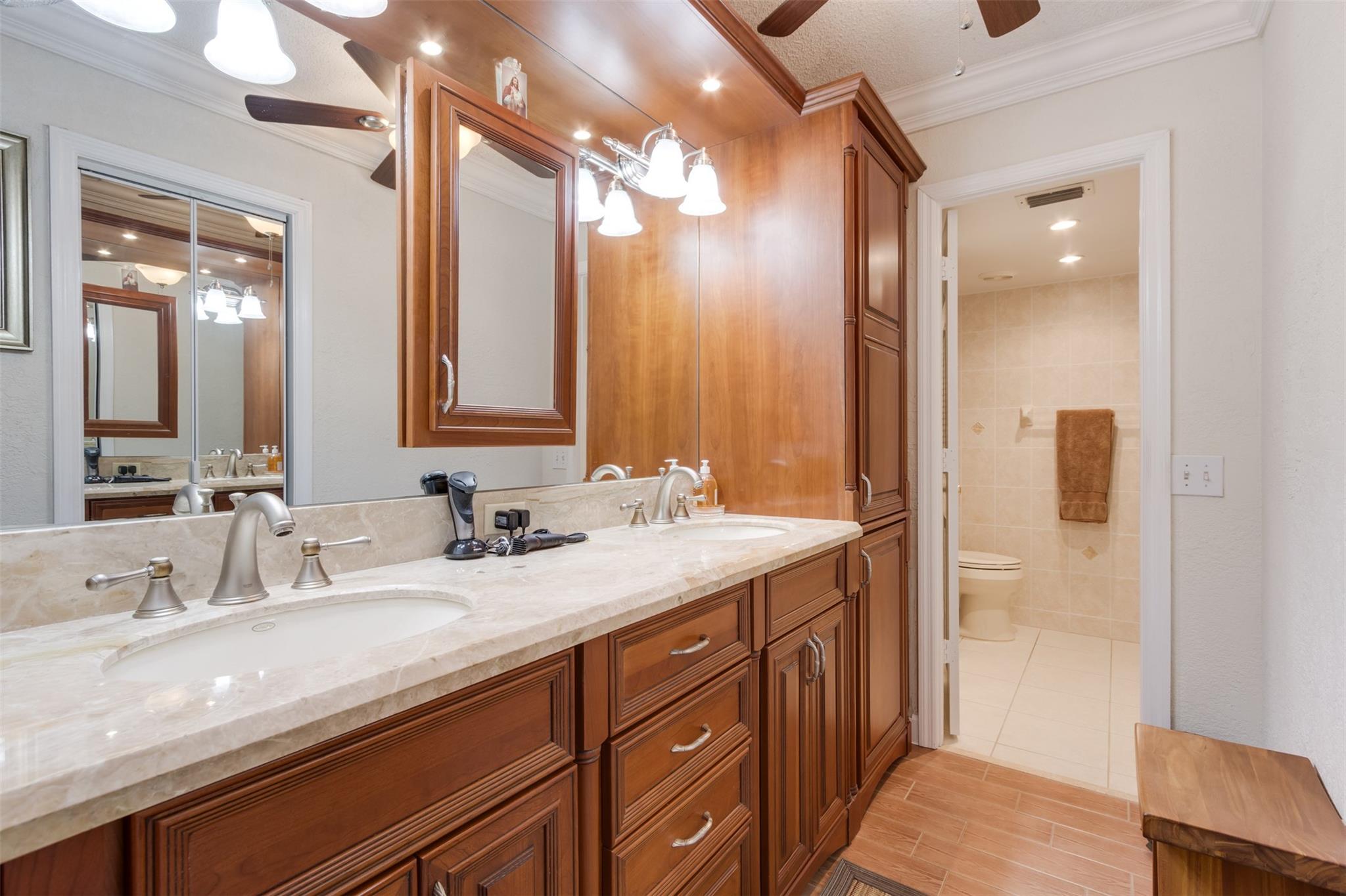 CHRISTOPHER HOUSE - Residential