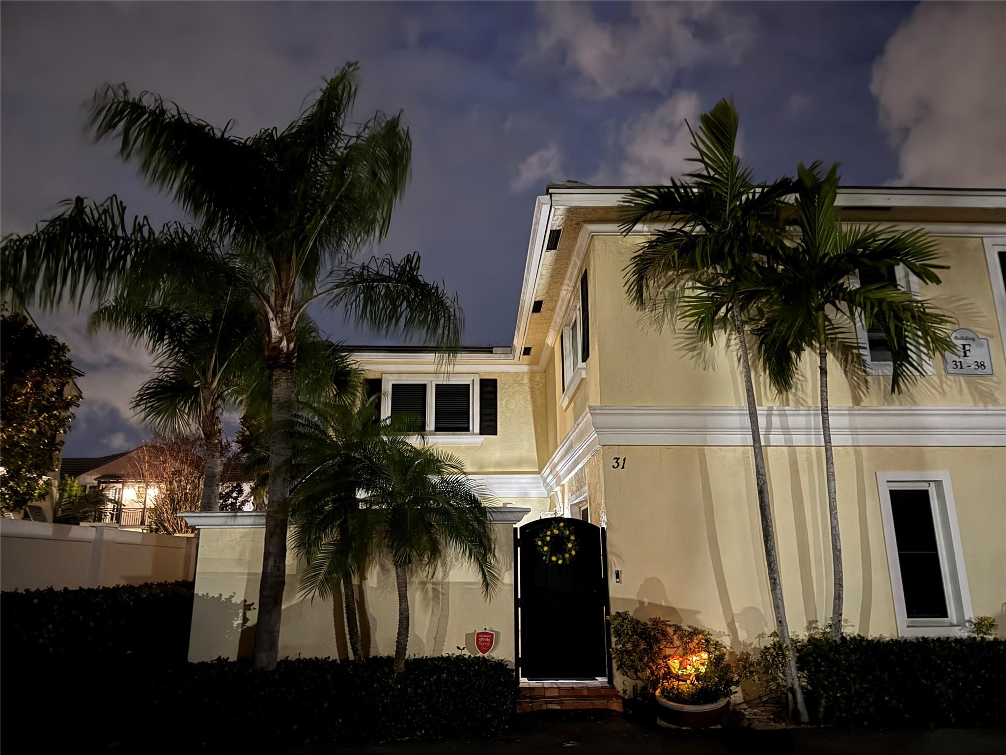 Courtyards At Martel Arms - Residential Lease