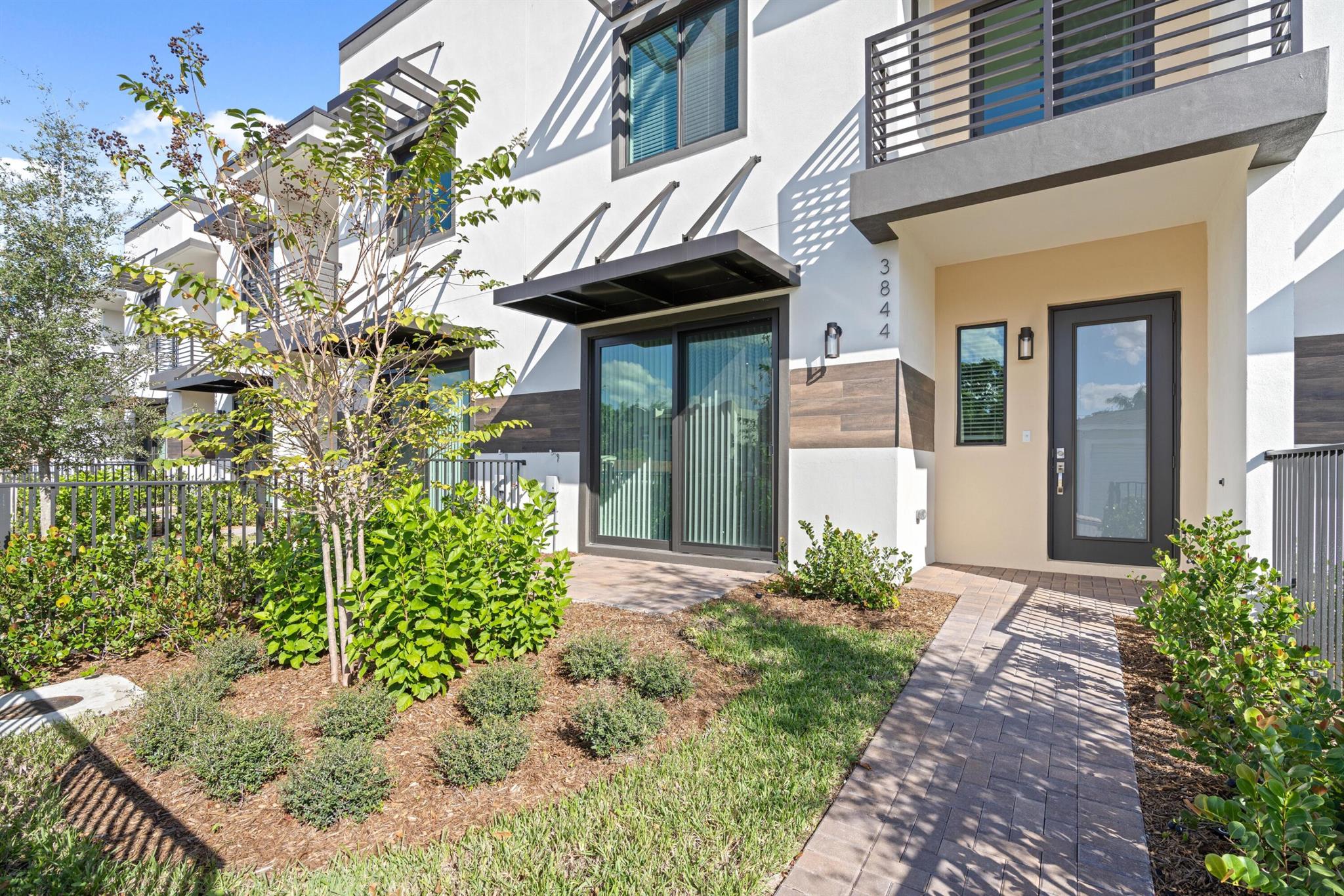 TOWNHOMES AT CONNISTON - Residential