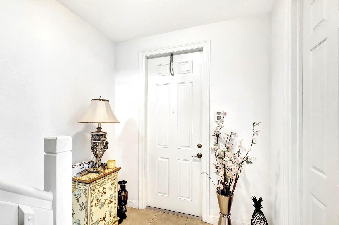 CITYSIDE CONDO - Residential