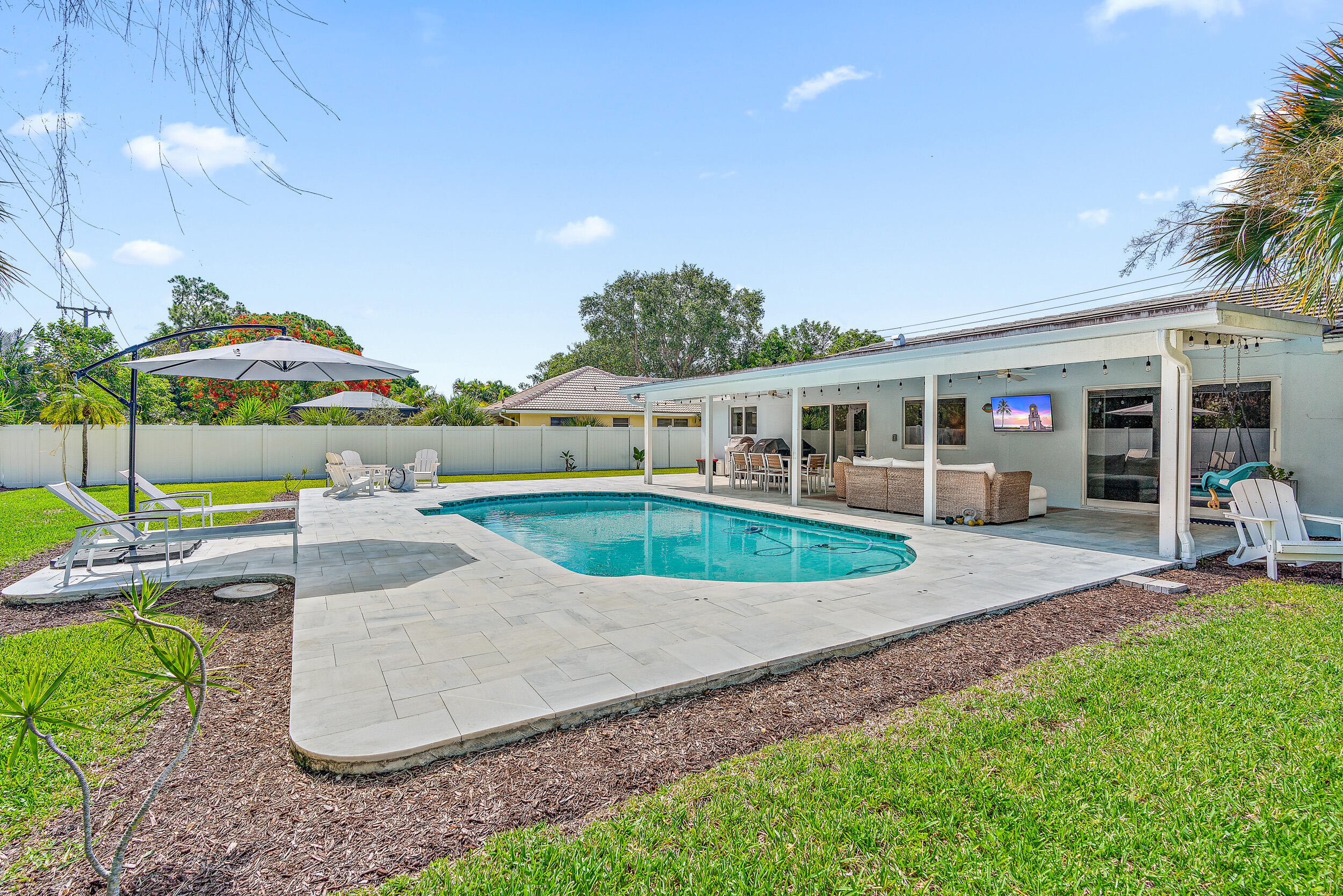 Tequesta Country Club - Residential