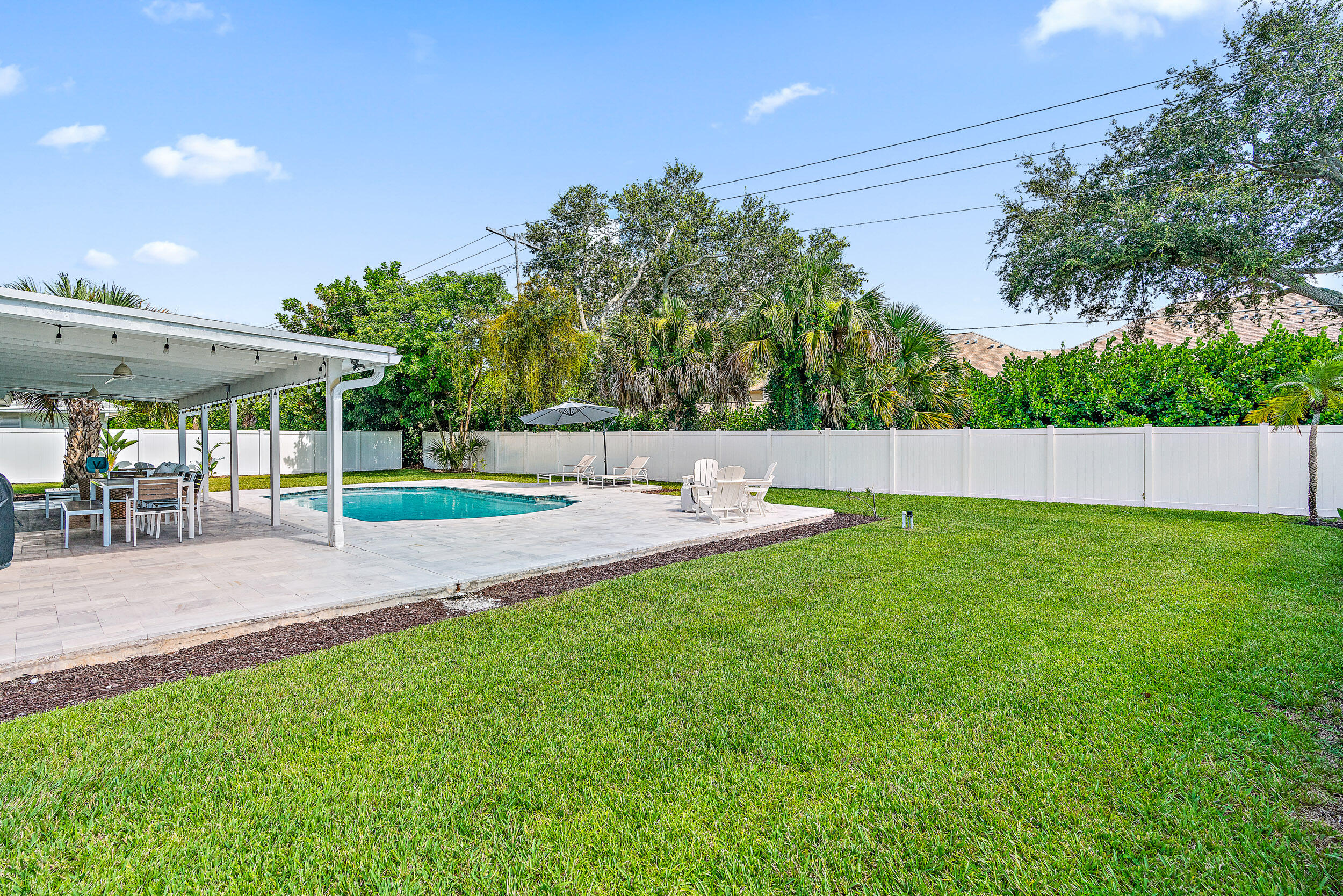 Tequesta Country Club - Residential