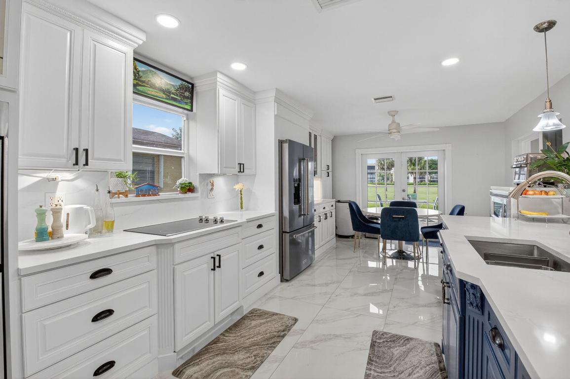 SANDALFOOT COVE SEC 11 - Residential