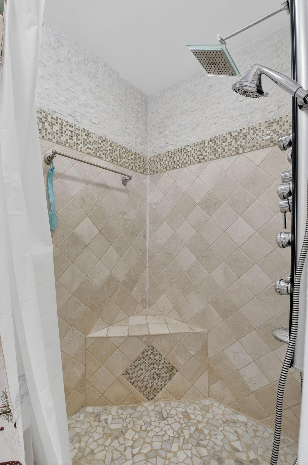 SANDALFOOT COVE SEC 11 - Residential