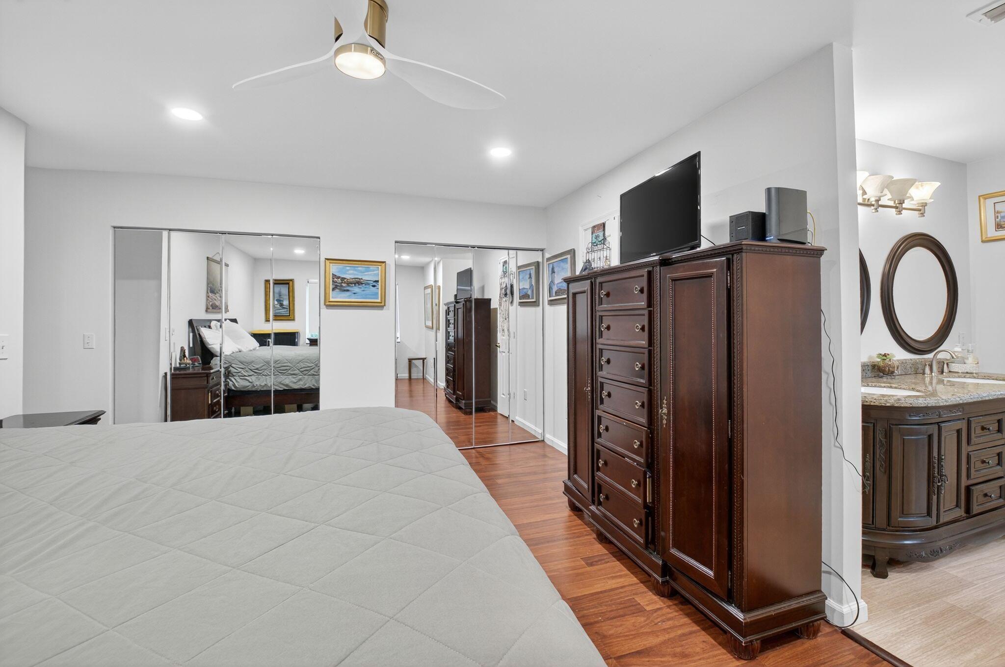 SANDALFOOT COVE SEC 11 - Residential