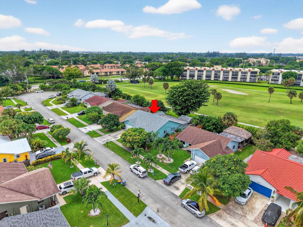 SANDALFOOT COVE SEC 11 - Residential