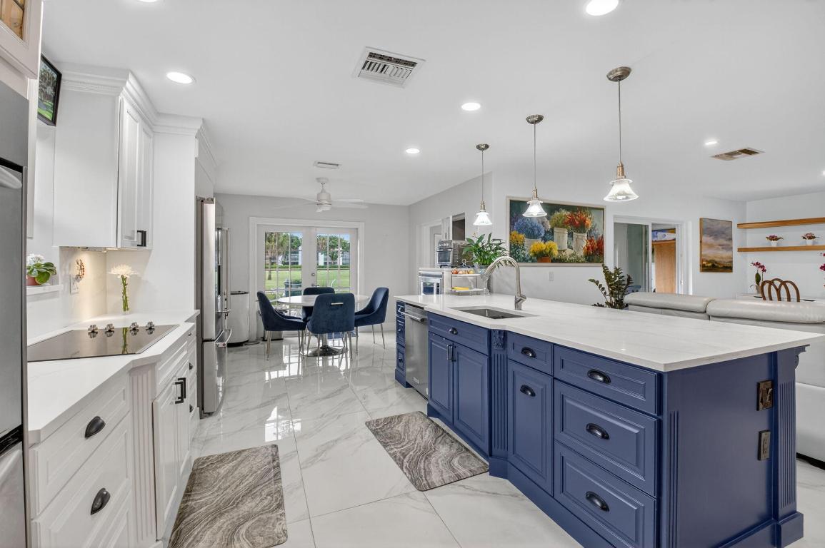 SANDALFOOT COVE SEC 11 - Residential