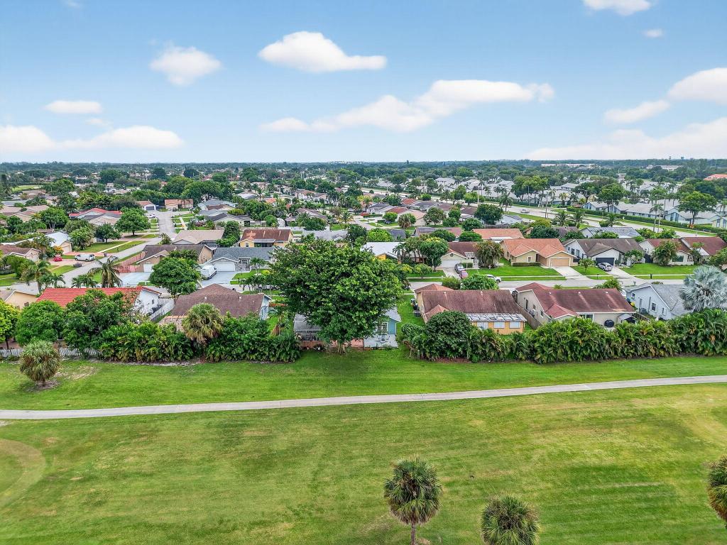 SANDALFOOT COVE SEC 11 - Residential