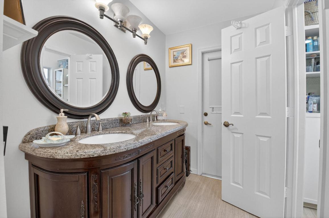 SANDALFOOT COVE SEC 11 - Residential