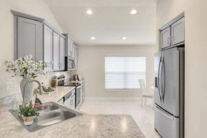 WATERSTONE PHASE THREE - Residential