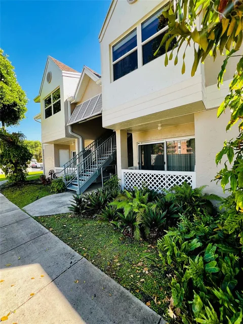 17580 NW 67th Pl Unit J1, Miami Gardens, FL 33015 - MLS#: F10491228