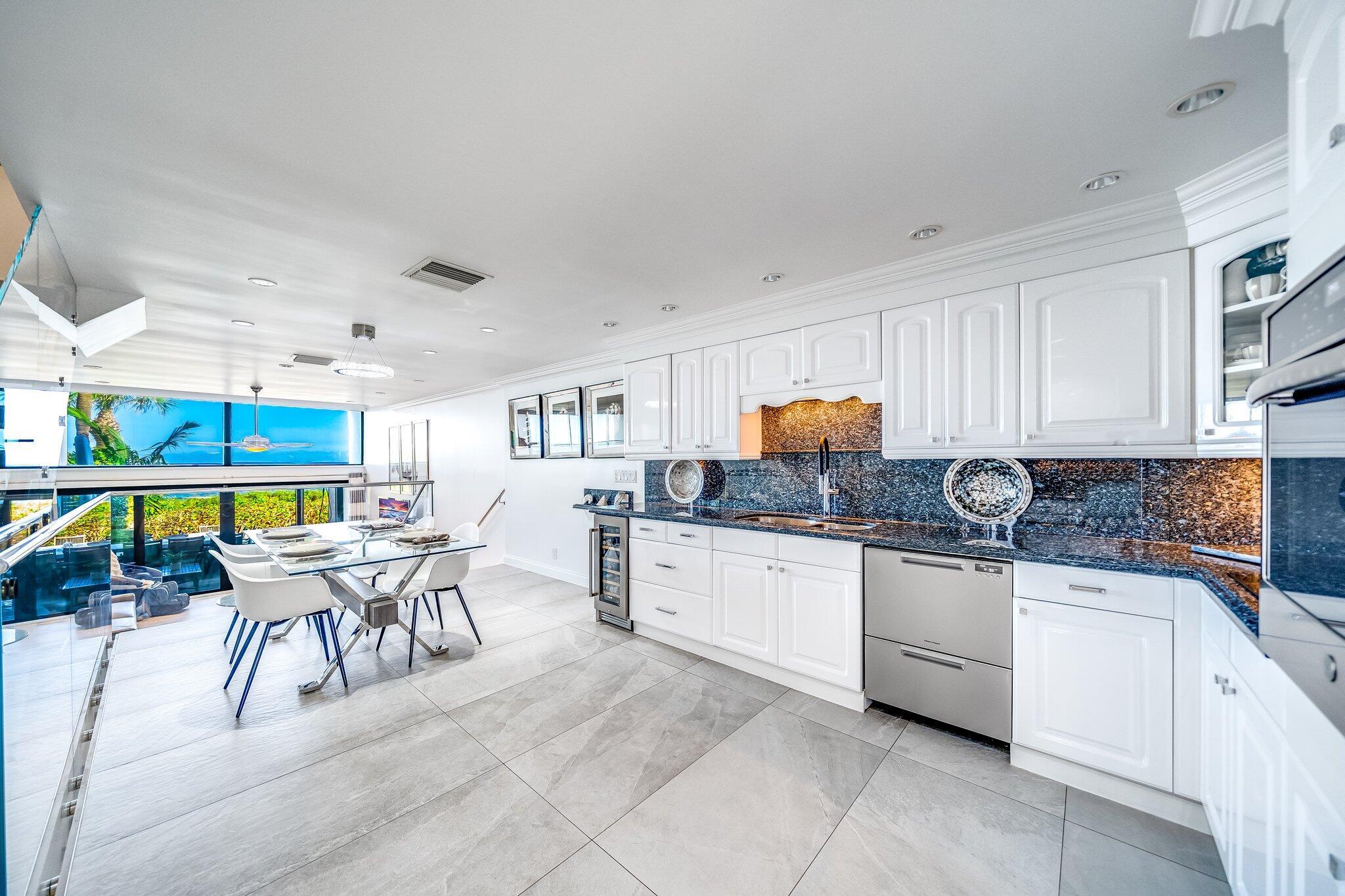 COSTA DEL REY CONDO - Residential