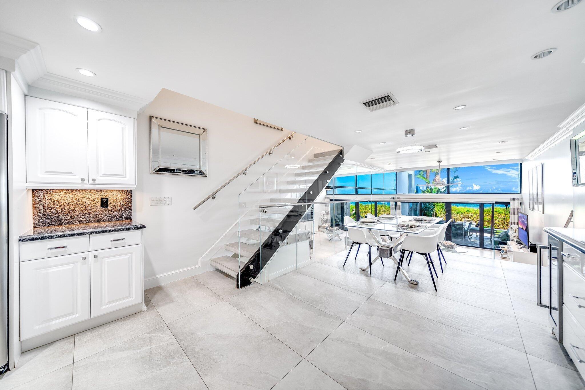 COSTA DEL REY CONDO - Residential