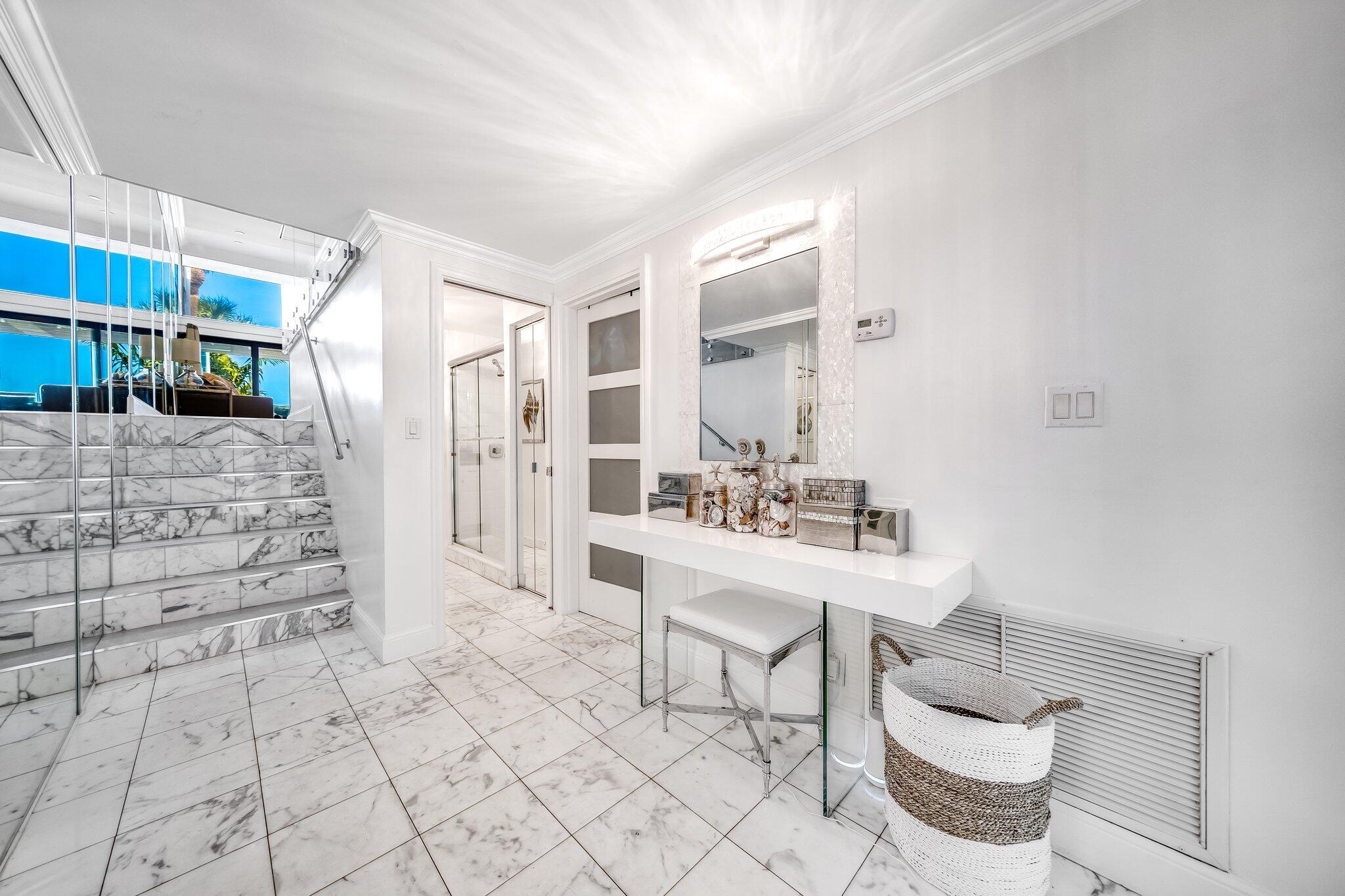 COSTA DEL REY CONDO - Residential