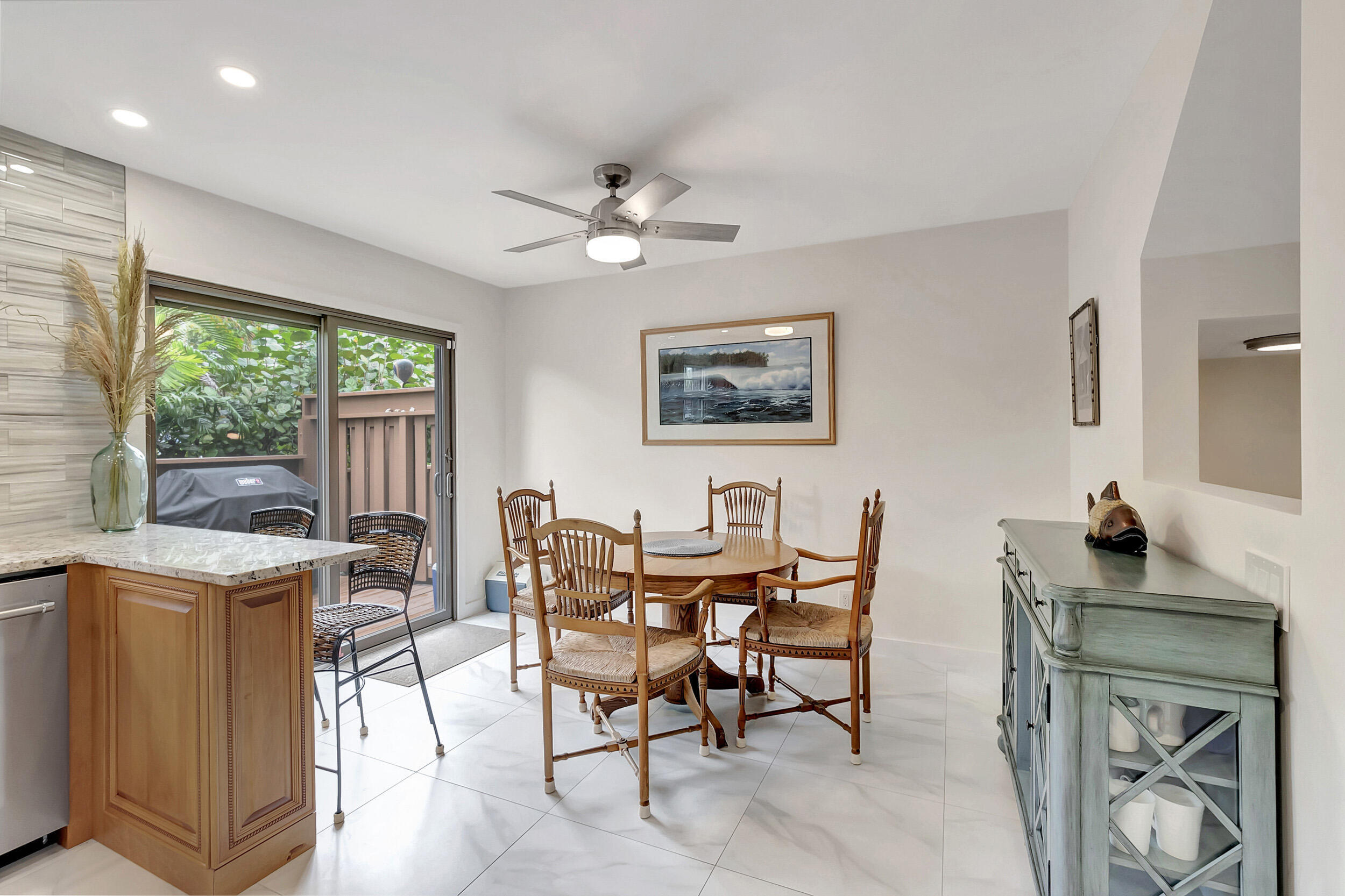 JARDIN DEL MAR CONDO - Residential