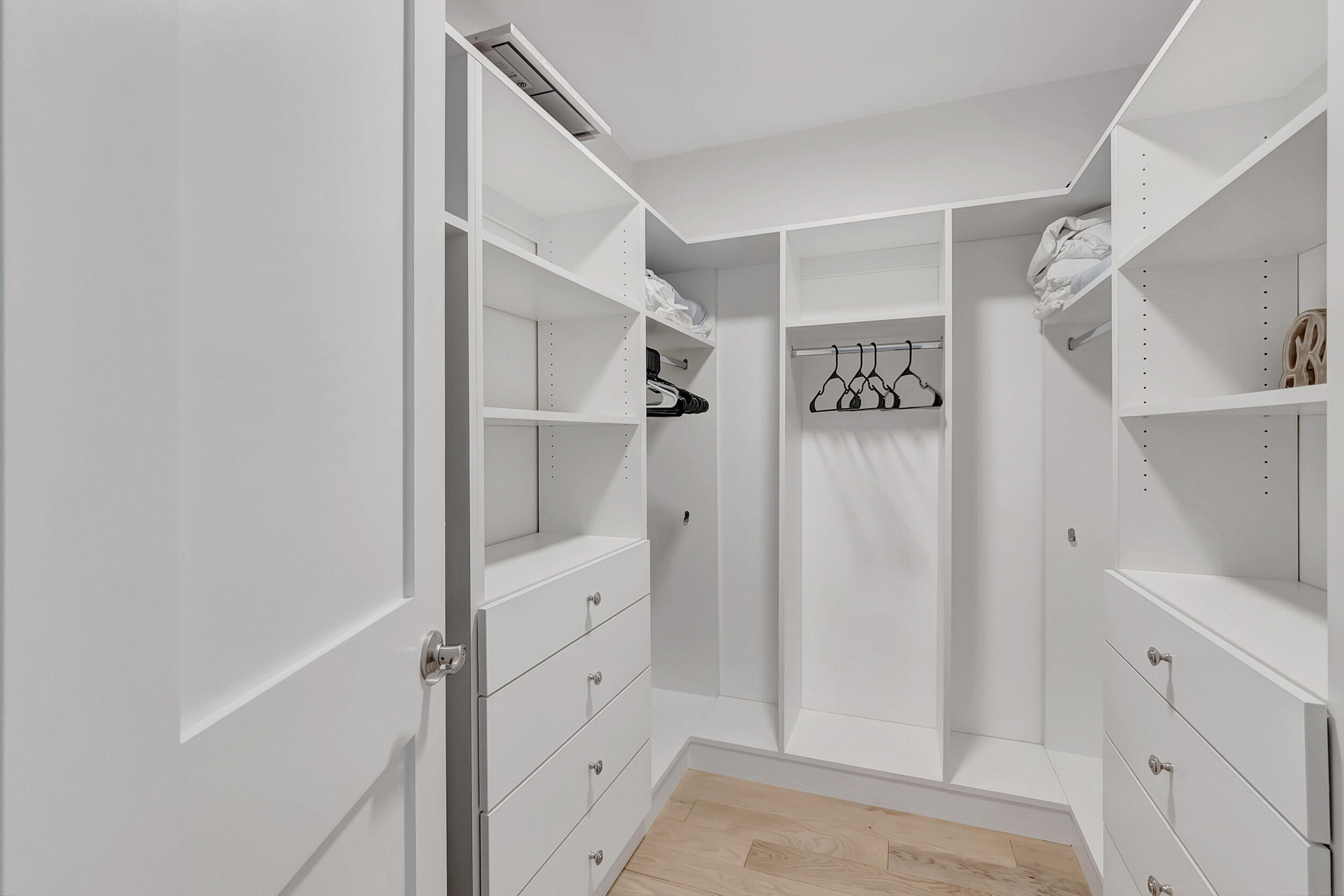 JARDIN DEL MAR CONDO - Residential