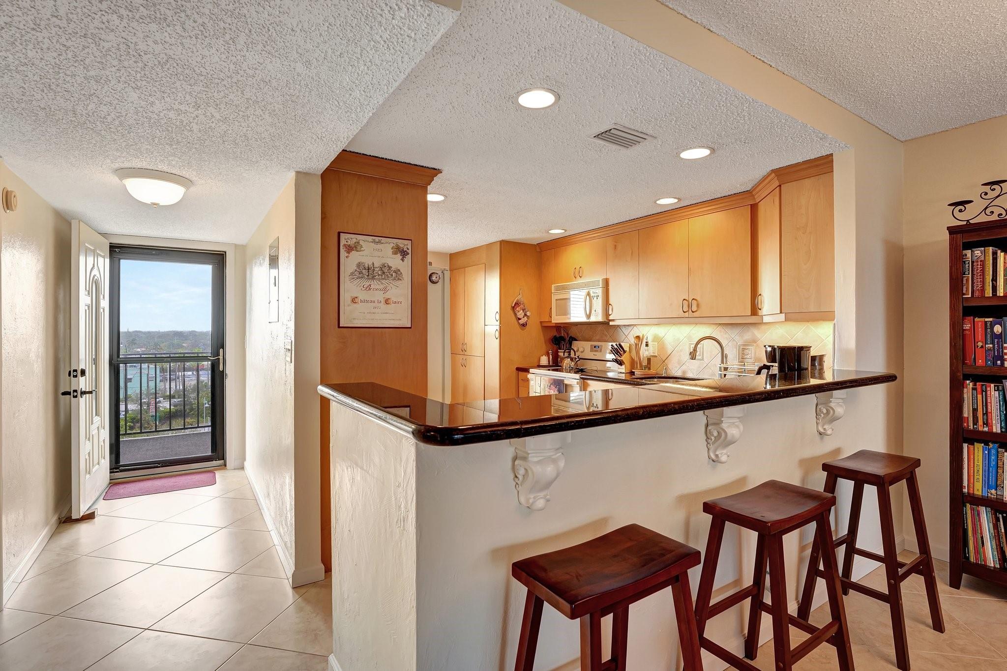 1631 Riverview Rd 705