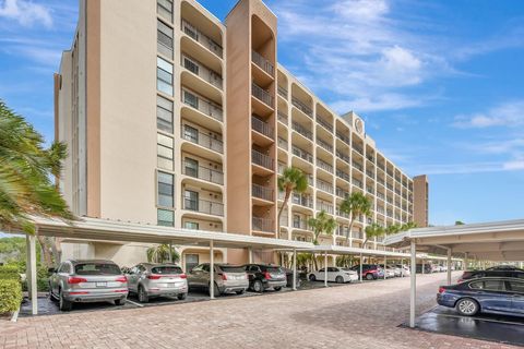 A home in Deerfield Beach