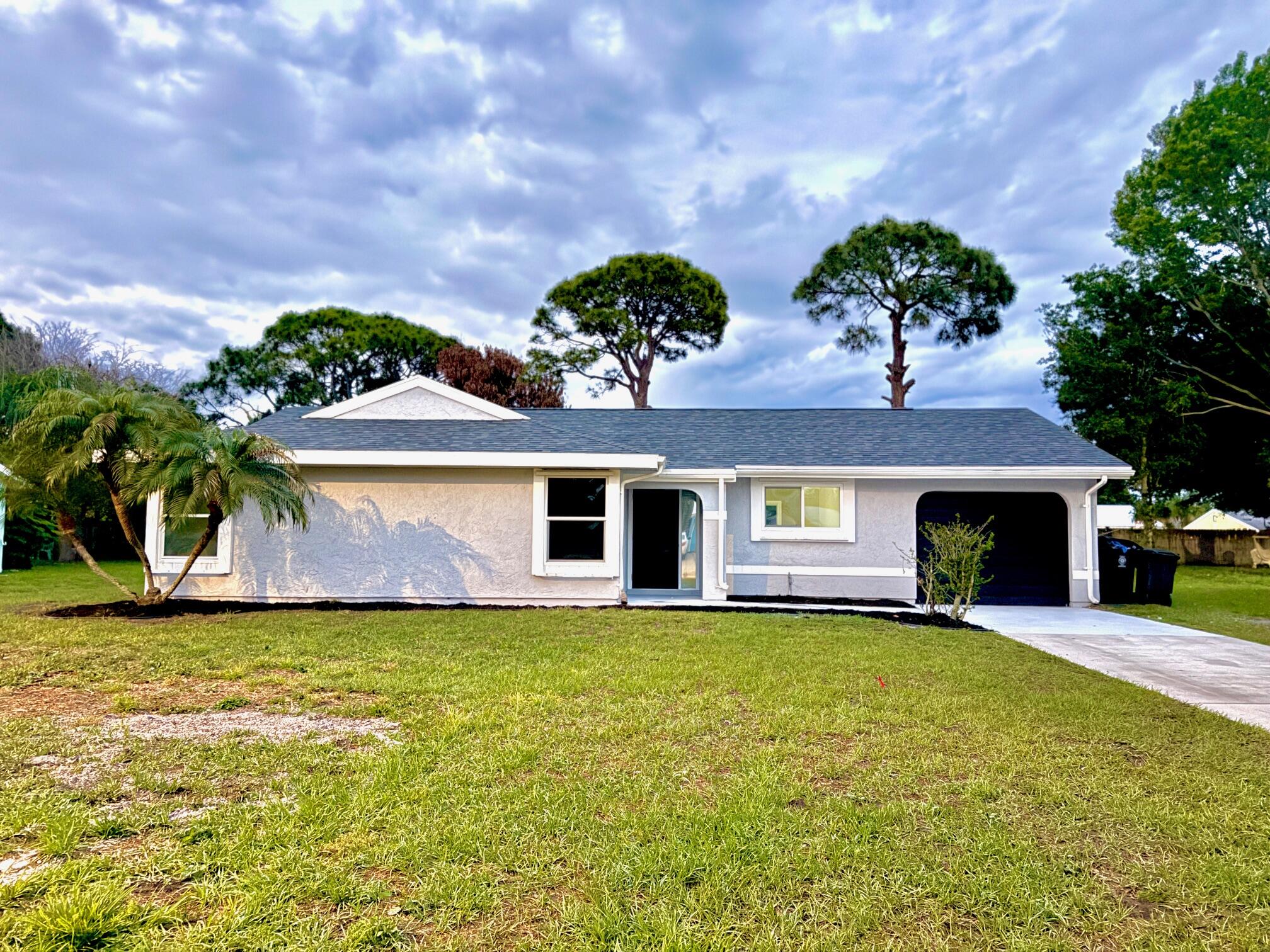 PORT ST LUCIE SECTION 49 - Residential