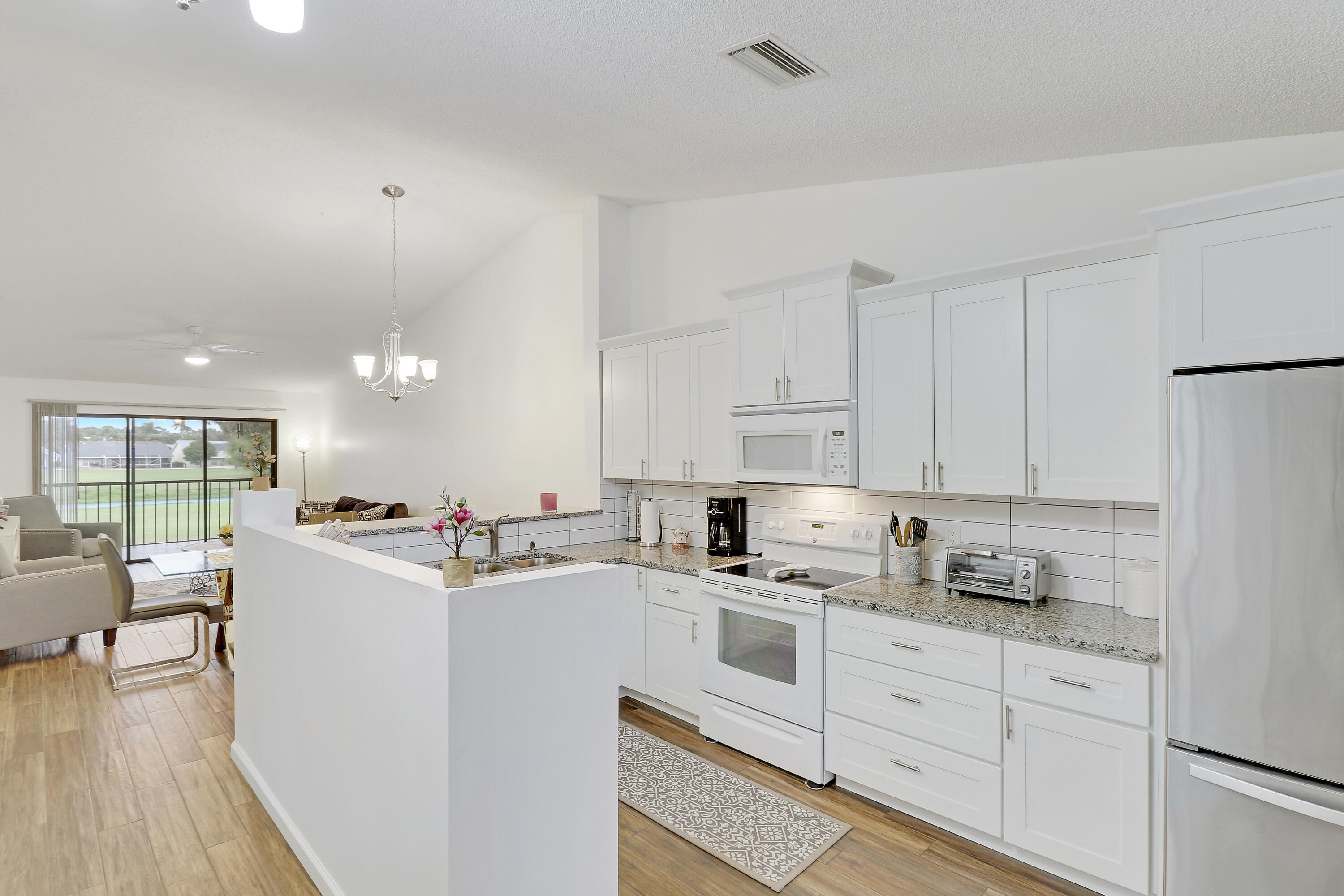 KEYSTONE CONDO - Residential