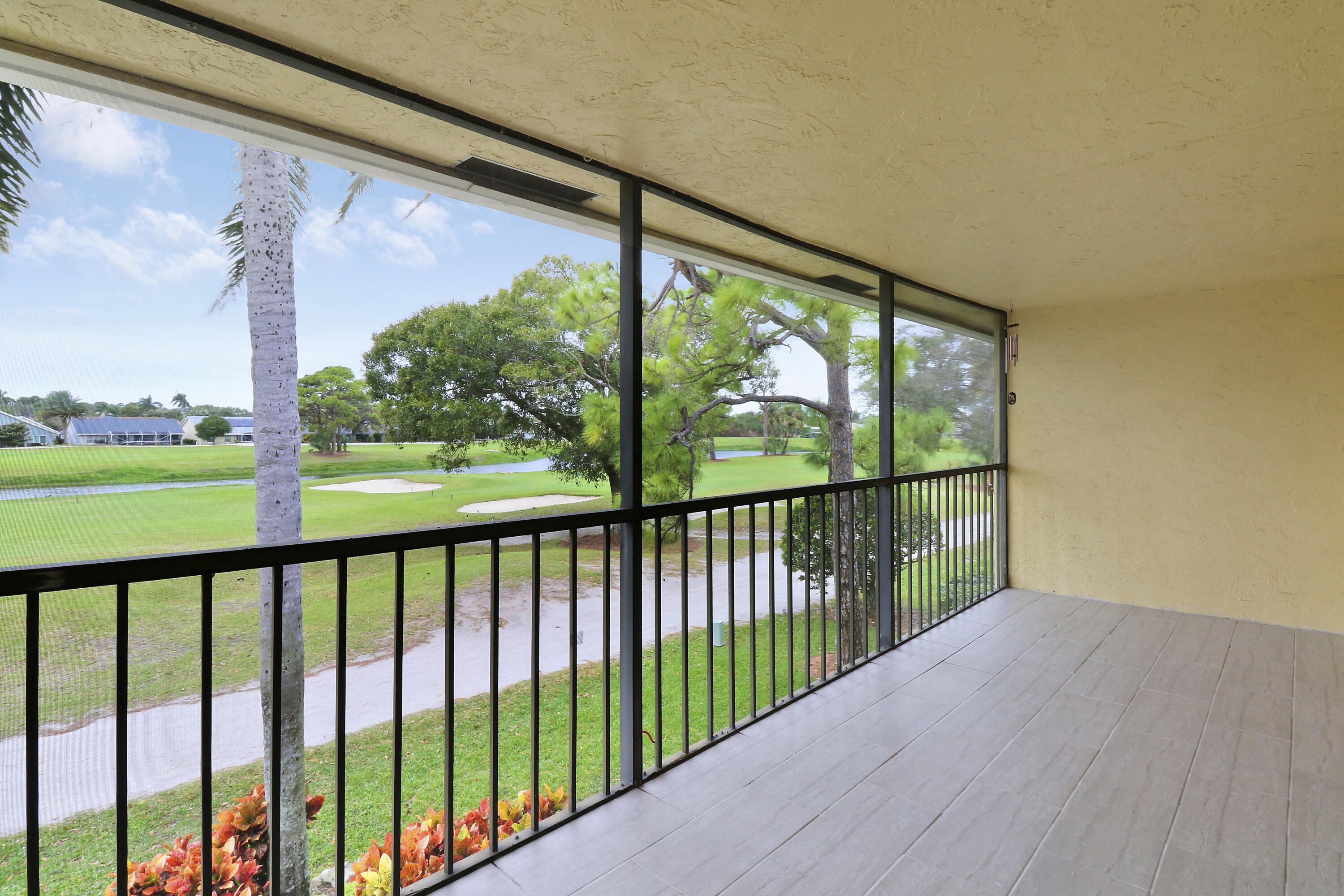 KEYSTONE CONDO - Residential