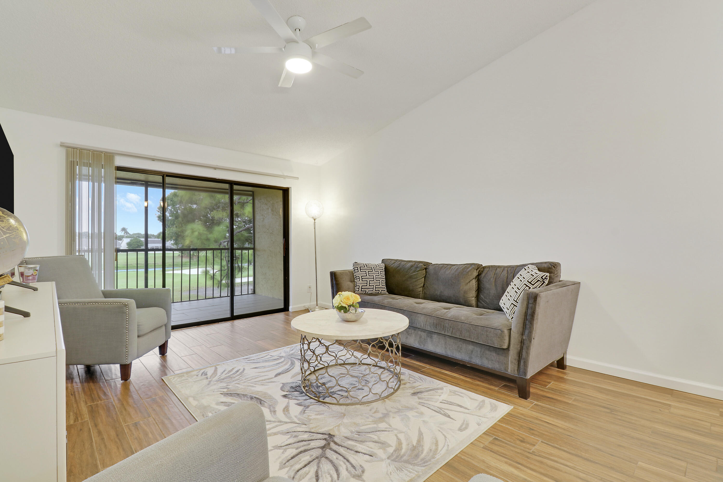 KEYSTONE CONDO - Residential