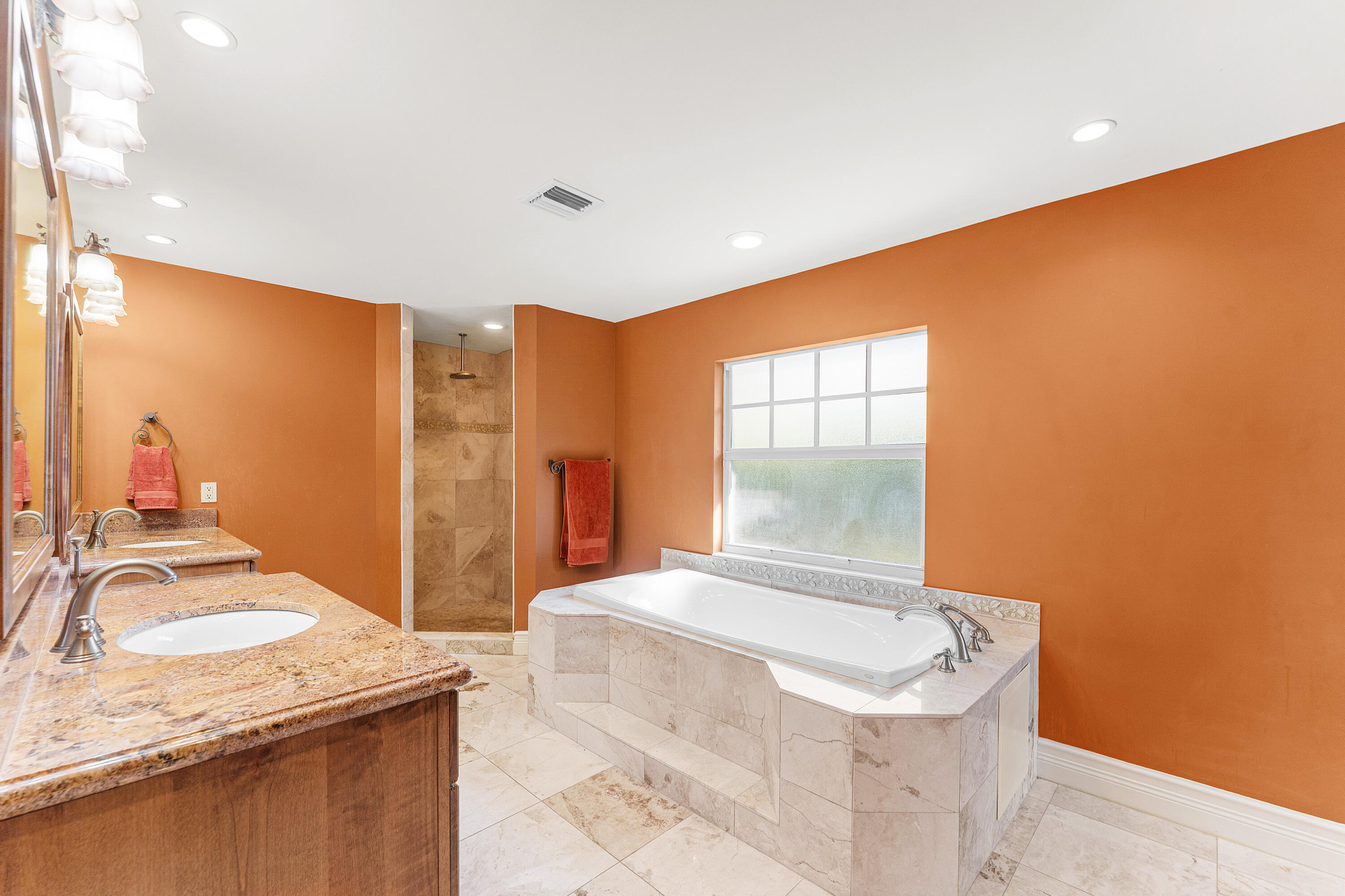 PINE TREE GOLF CLUB - Residential