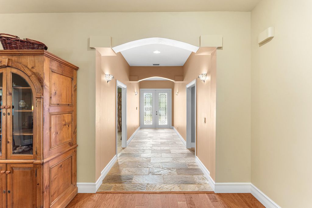 Photo of 10295 Saint Andrews Road, Boynton Beach, FL 33436 (MLS # R11168738)