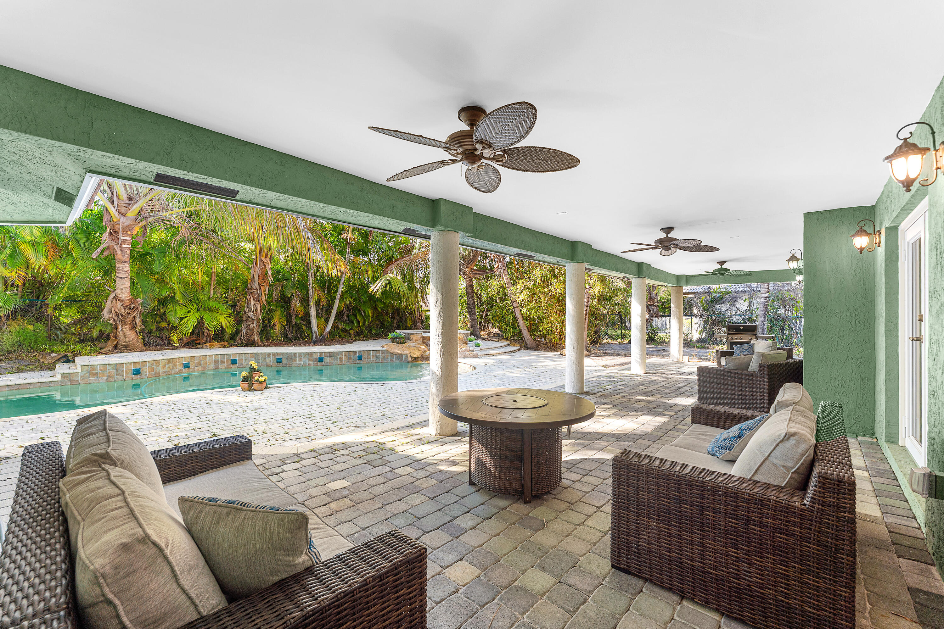 PINE TREE GOLF CLUB - Residential