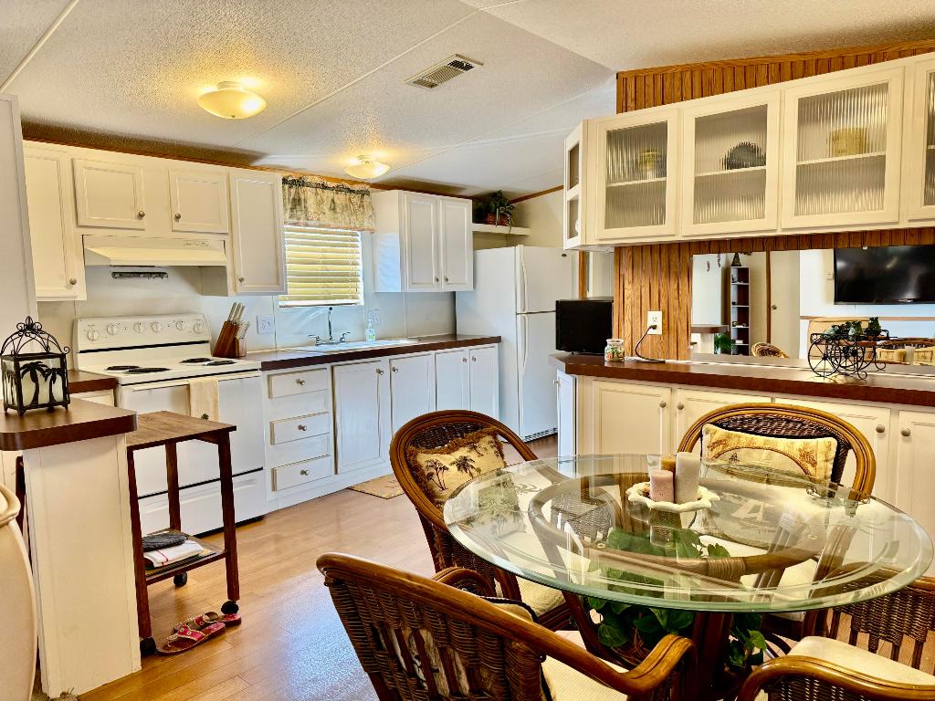 TAYLOR CREEK - Residential