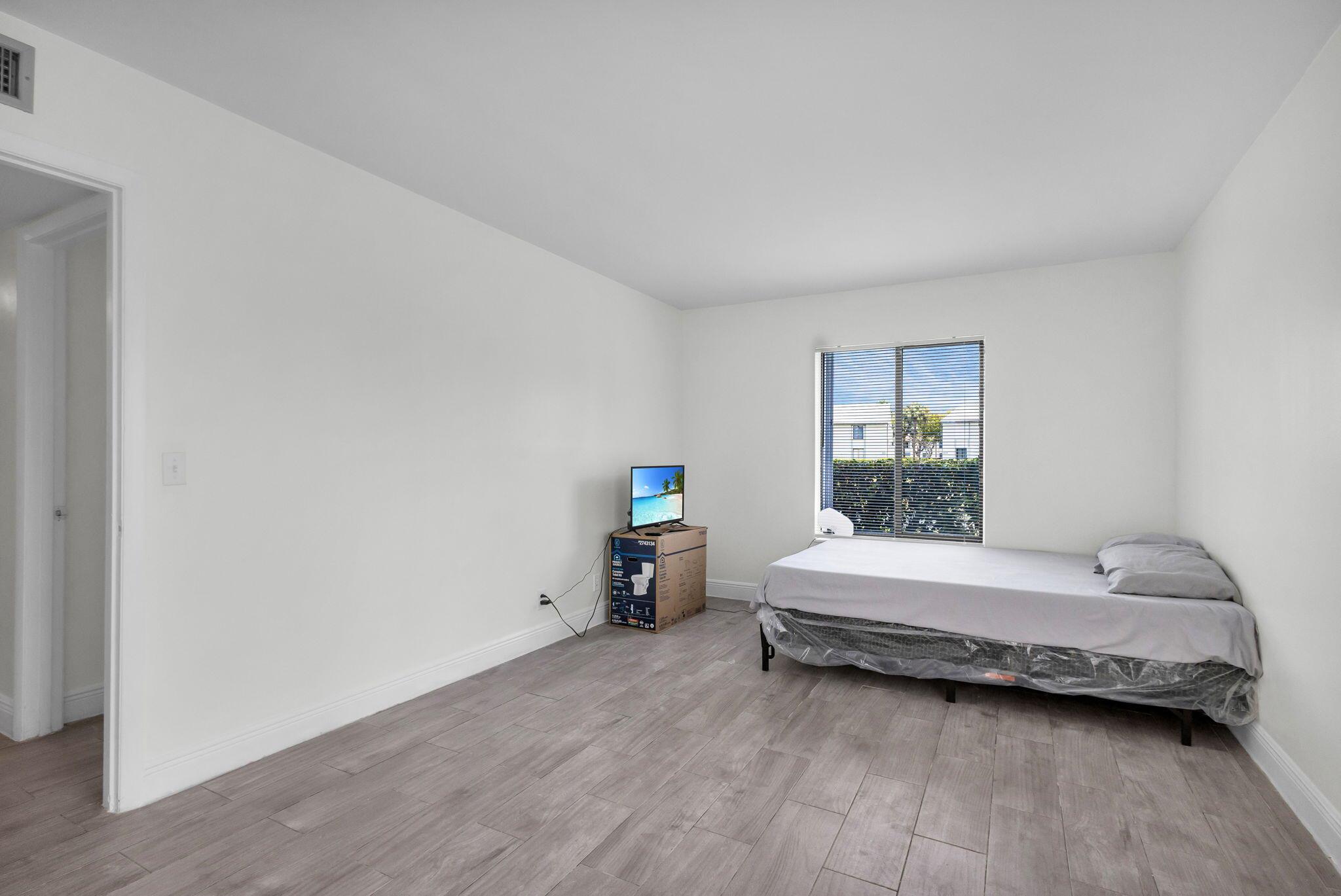 Pine Club Village 1 - Residential Lease