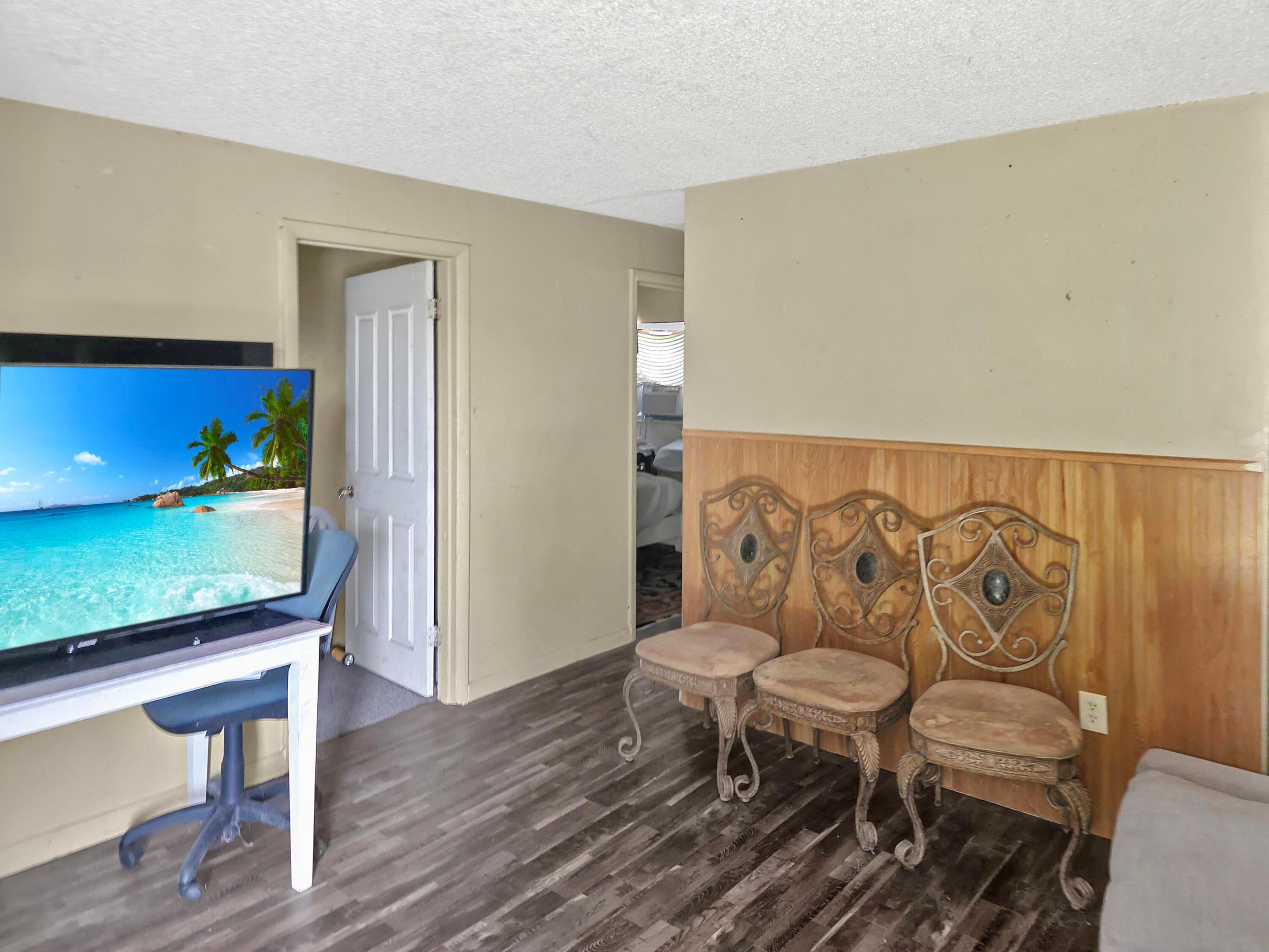 DIXIELAND SUBDIVISION - Residential Income