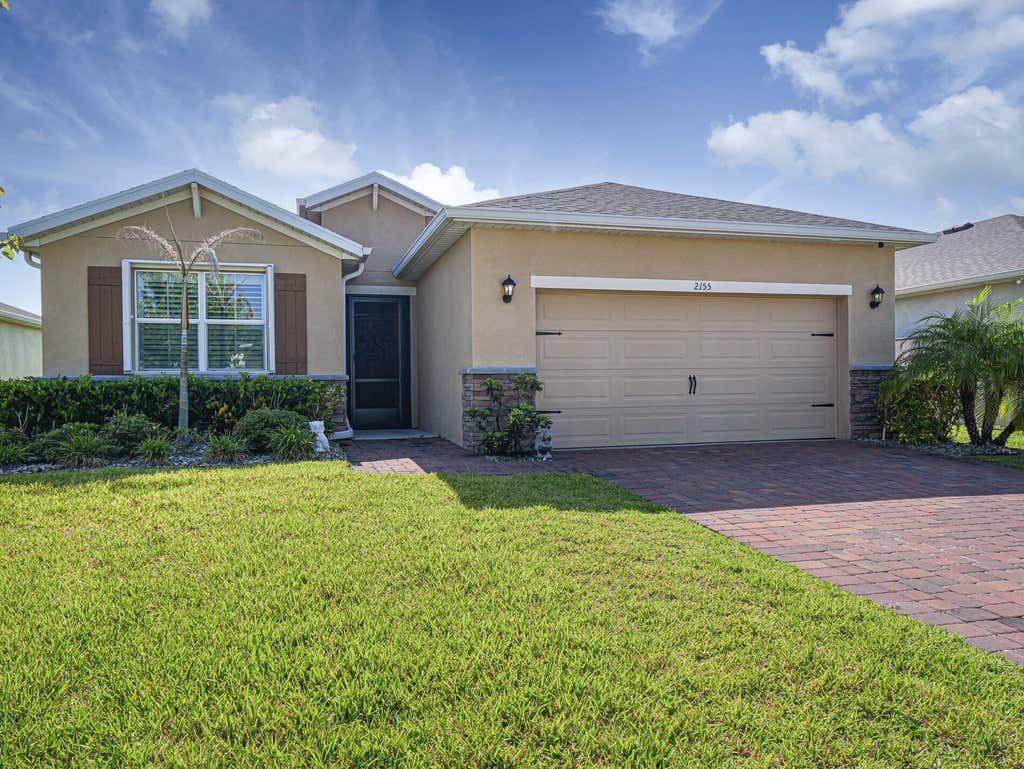 Photo of 2155 CROWNED EAGLE Circle SW, Vero Beach, FL 32962 (MLS # B26065697)