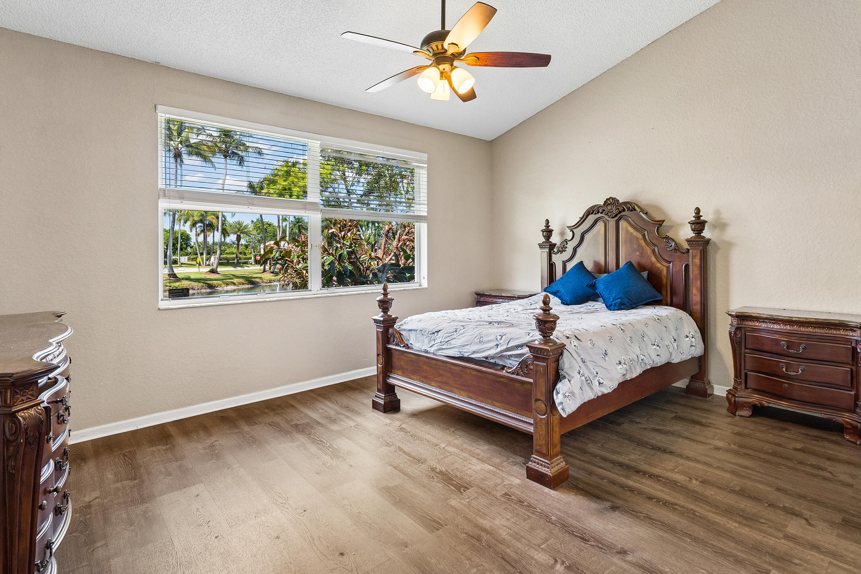 ABERDEEN COUNTRY CLUB - Residential