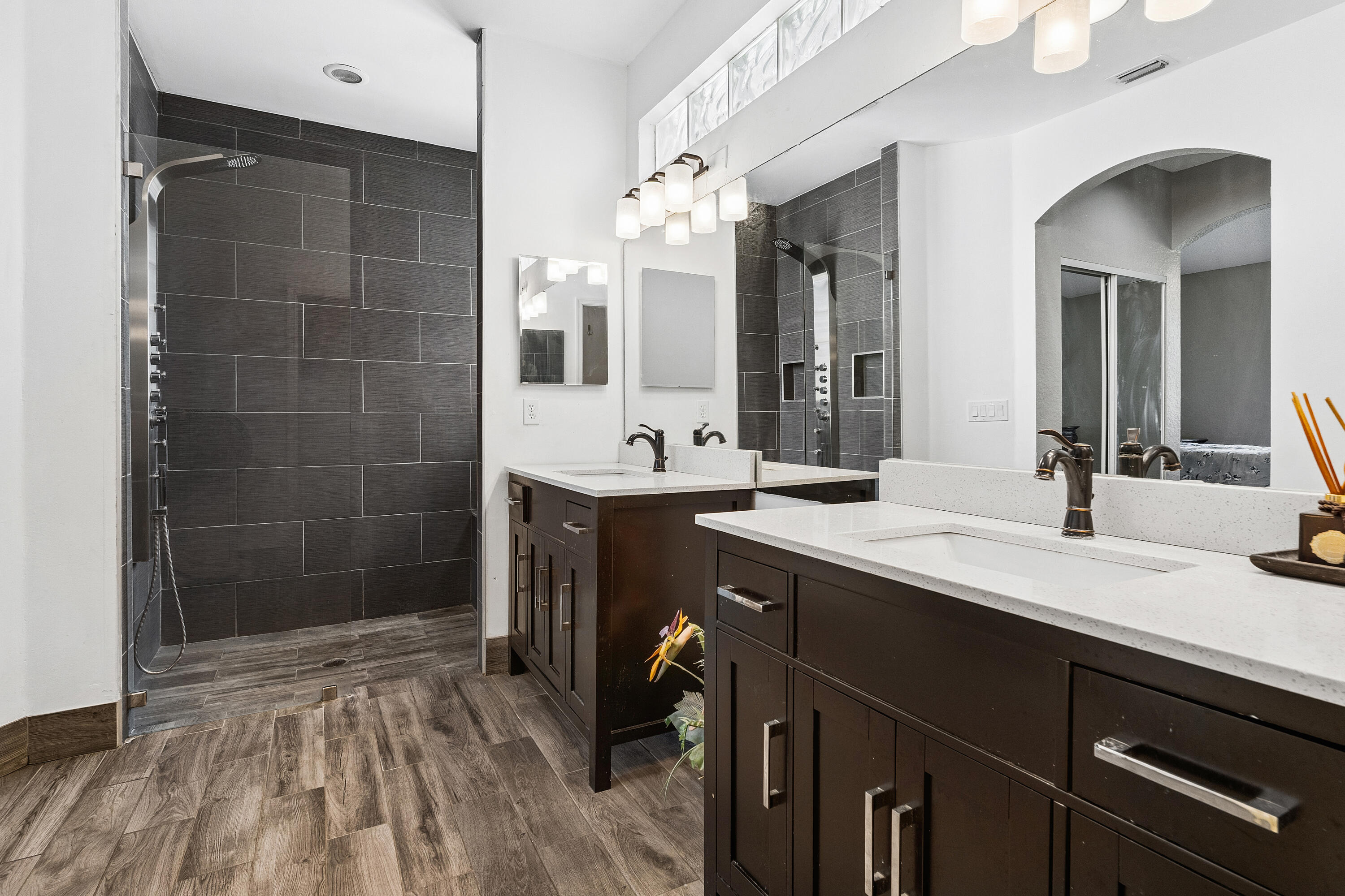 ABERDEEN COUNTRY CLUB - Residential