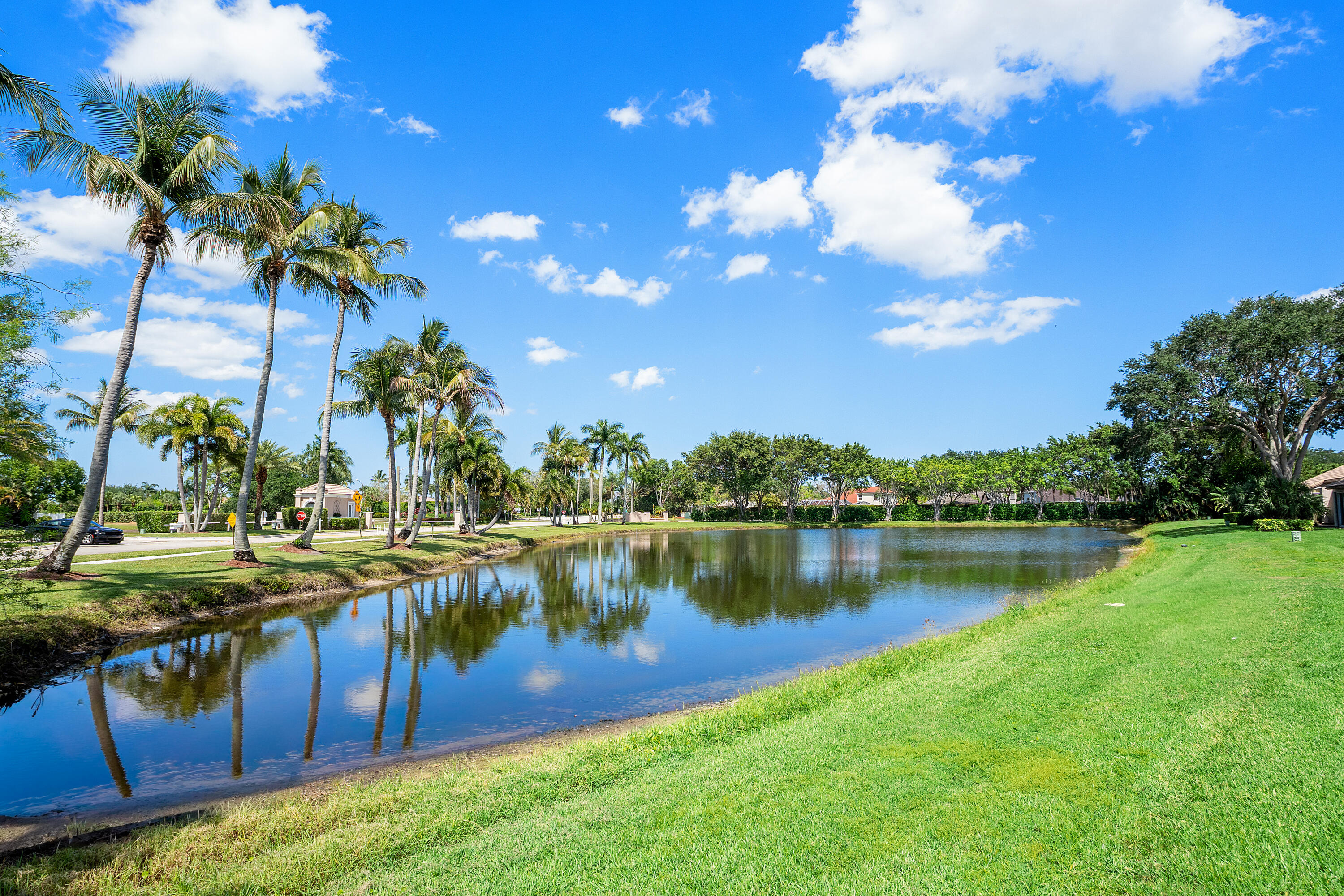 ABERDEEN COUNTRY CLUB - Residential