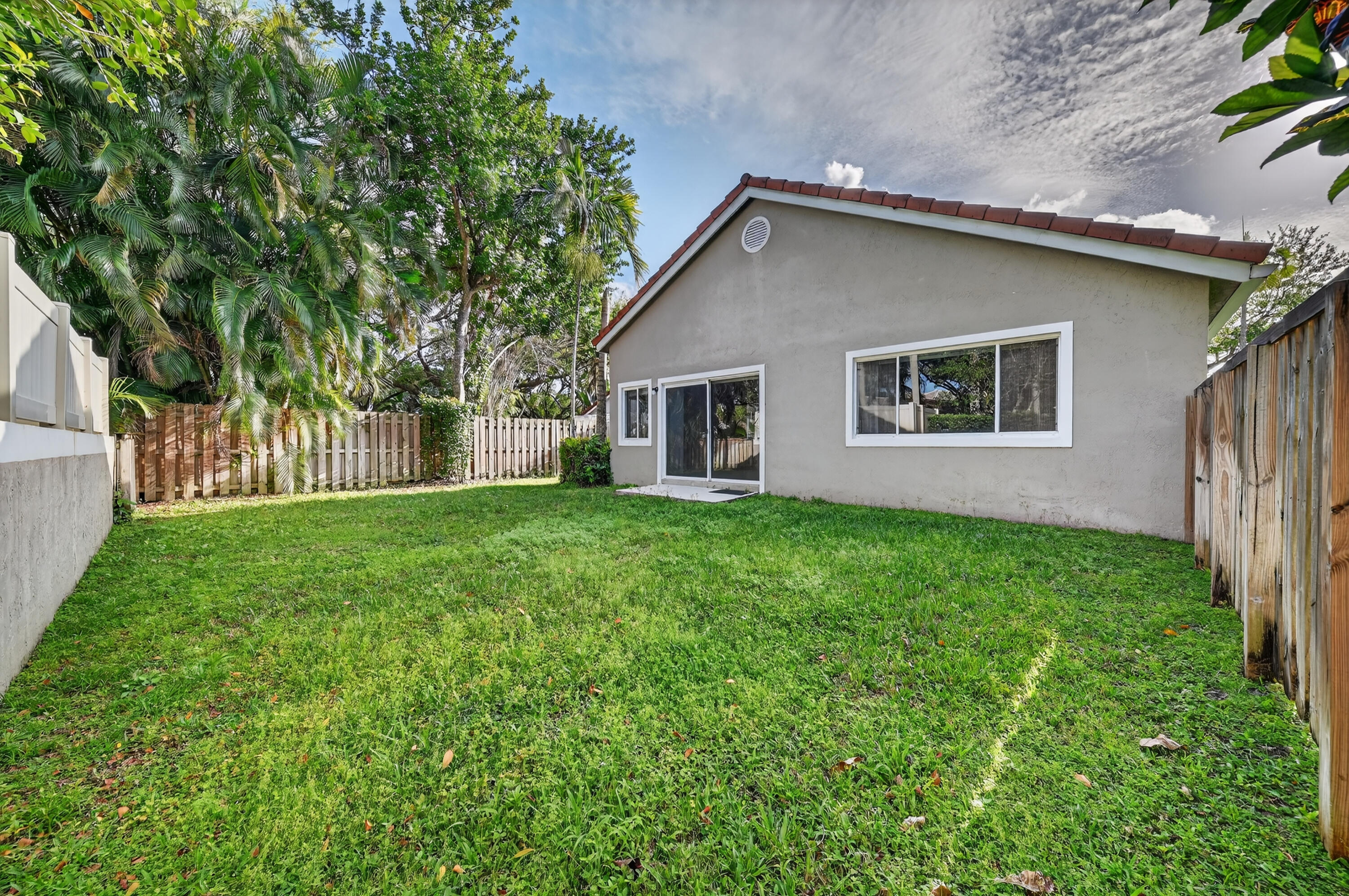 CENTRAL PARK LAKE - Residential